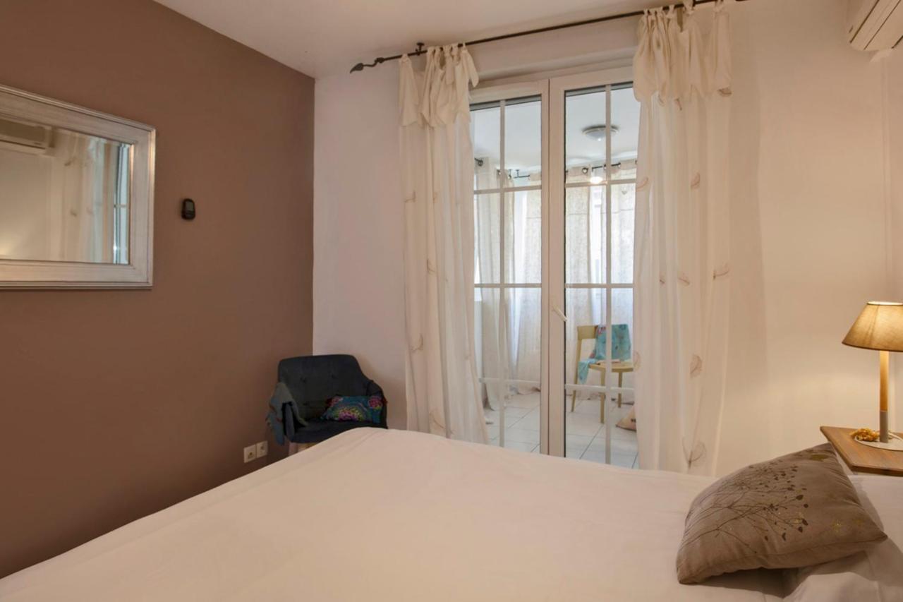 Mare Appart Avec Jardin Et Bbq Vue Mer Et Montagne Plage Et Port A 2 Pas Calvi  Exterior photo